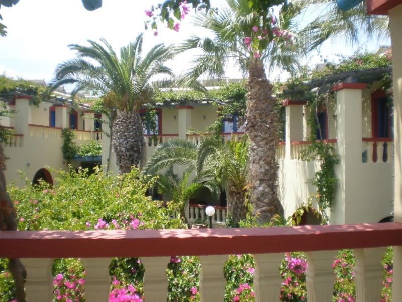 Palm Bay Hotel Сисси Экстерьер фото