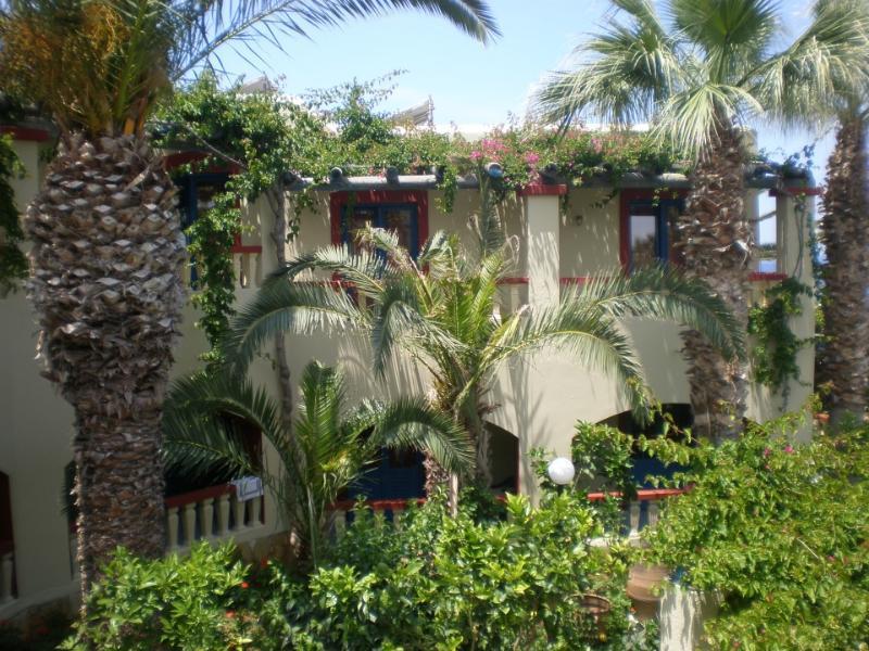 Palm Bay Hotel Сисси Экстерьер фото